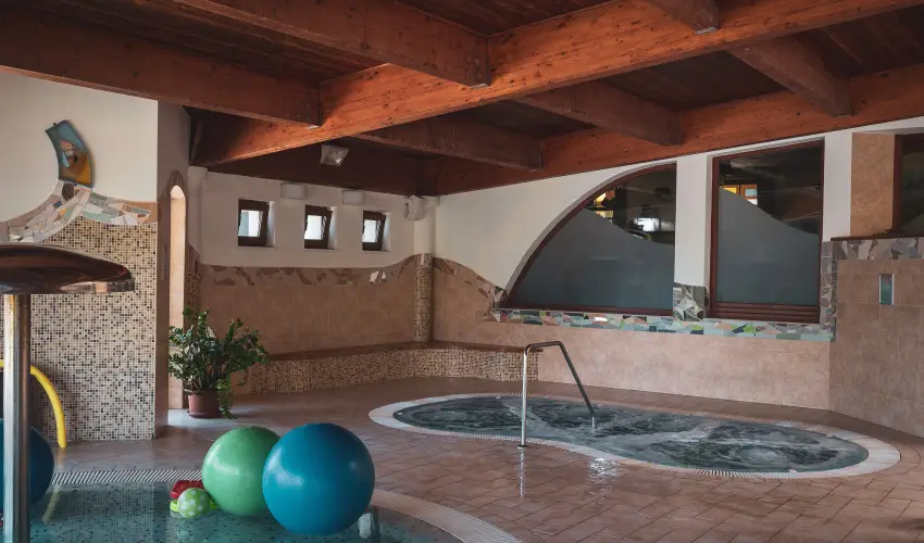 Htkti Wellness Hotel & Lovaspark Mr - Senior napok (min. 2 j)