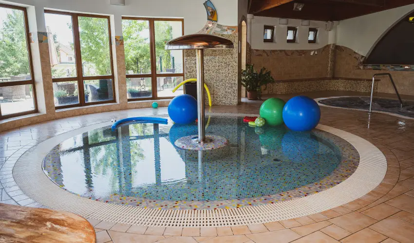 Htkti Wellness Hotel & Lovaspark Mr - Senior napok (min. 2 j)