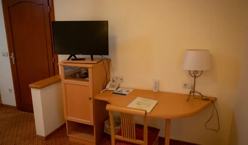 Htkti Wellness Hotel & Lovaspark Mr - Senior napok (min. 2 j)