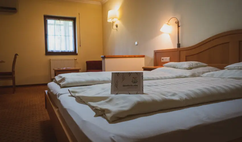 Htkti Wellness Hotel & Lovaspark Mr - Senior napok (min. 2 j)