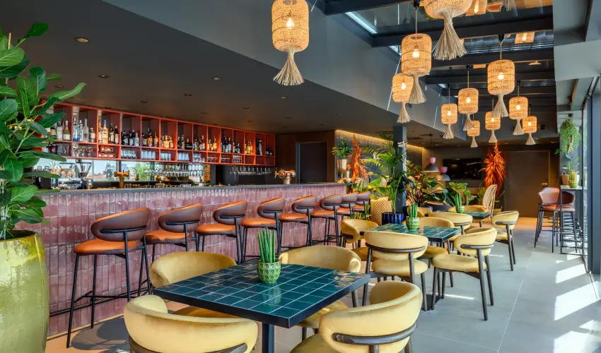 Hilton Garden Inn Debrecen City Center  Debrecen - Senior kikapcsol�d�s Debrecenben (min. 2 �j)