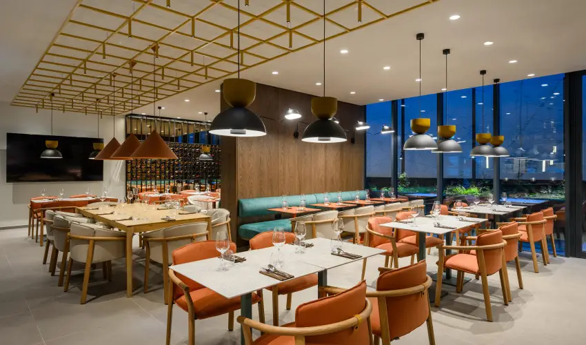 Hilton Garden Inn Debrecen City Center  Debrecen - Senior kikapcsol�d�s Debrecenben (min. 2 �j)