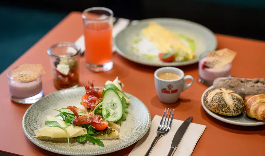 Hilton Garden Inn Debrecen City Center  Debrecen - Senior kikapcsol�d�s Debrecenben (min. 2 �j)