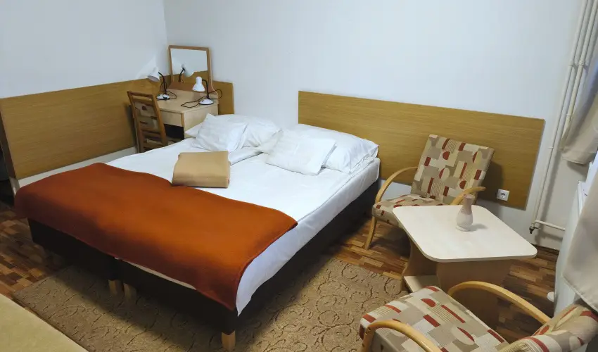 H�forr�s �d�l�- �s Lak�ssz�vetkezet Gyula - T�li pihen�s csomagaj�nlat V�rf�rd� bel�p�kkel (min. 2 �j)