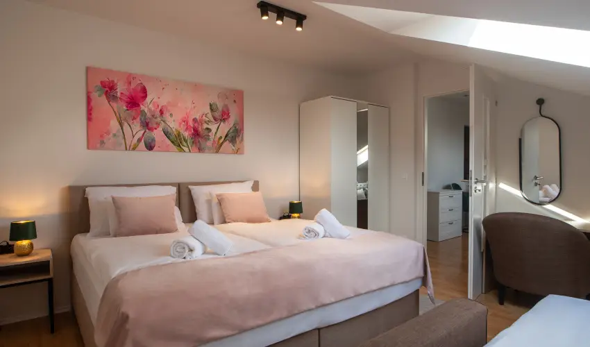 Holdvir�g Hotel S�rv�r - T�li Relax S�rv�ron f�lpanzi�val,  10% kedvezm�nnyel (min. 2 �j)