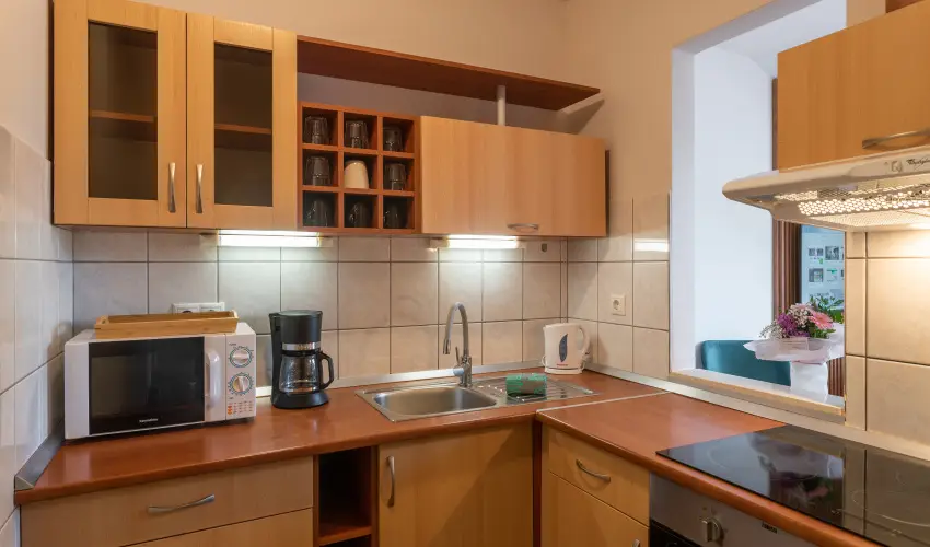 Holdvir�g Hotel S�rv�r - T�li Relax S�rv�ron f�lpanzi�val,  10% kedvezm�nnyel (min. 2 �j)