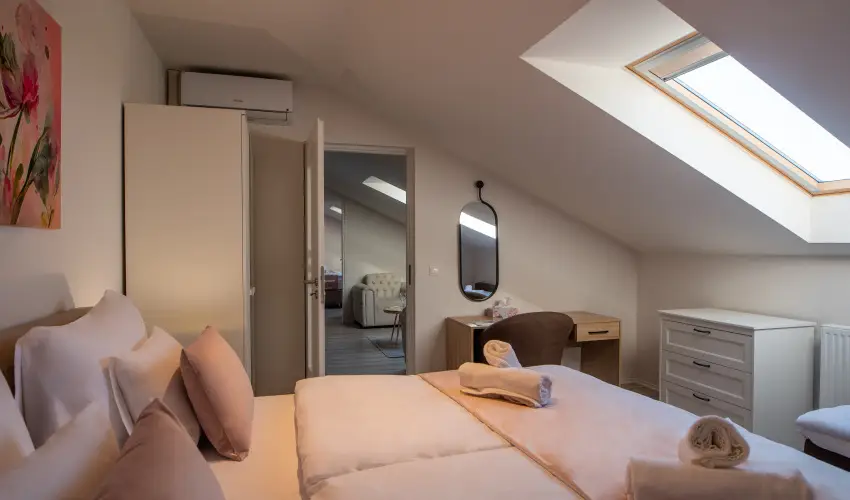 Holdvir�g Hotel S�rv�r - T�li Relax S�rv�ron f�lpanzi�val,  10% kedvezm�nnyel (min. 2 �j)