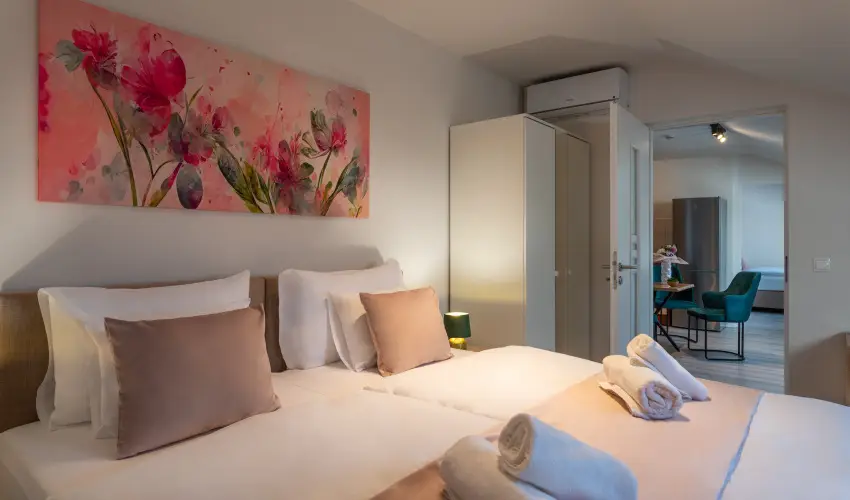 Holdvir�g Hotel S�rv�r - T�li Relax S�rv�ron f�lpanzi�val,  10% kedvezm�nnyel (min. 2 �j)