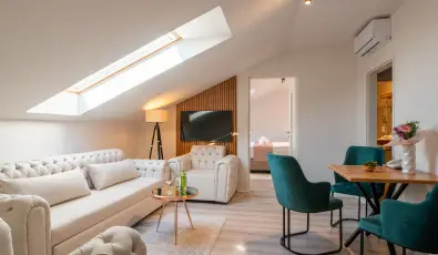 Holdvir�g Hotel S�rv�r