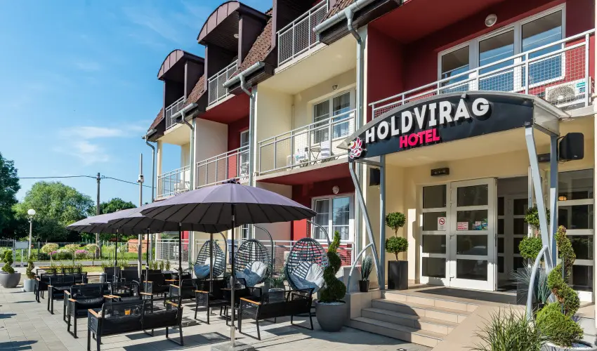 Holdvir�g Hotel S�rv�r - T�li Relax S�rv�ron f�lpanzi�val,  10% kedvezm�nnyel (min. 2 �j)