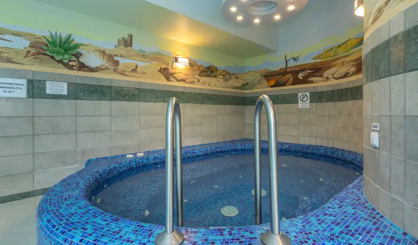 Holiday Club Apartman Hotel H�v�z H�v�z - Nyugd�jas kedvezm�nyes �r (1 �jt�l)
