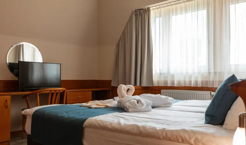 Holiday Club Apartman Hotel H�v�z H�v�z - Nyugd�jas kedvezm�nyes �r (1 �jt�l)