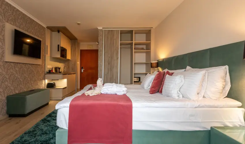 Holiday Club Apartman Hotel H�v�z H�v�z - Nyugd�jas kedvezm�nyes �r (1 �jt�l)