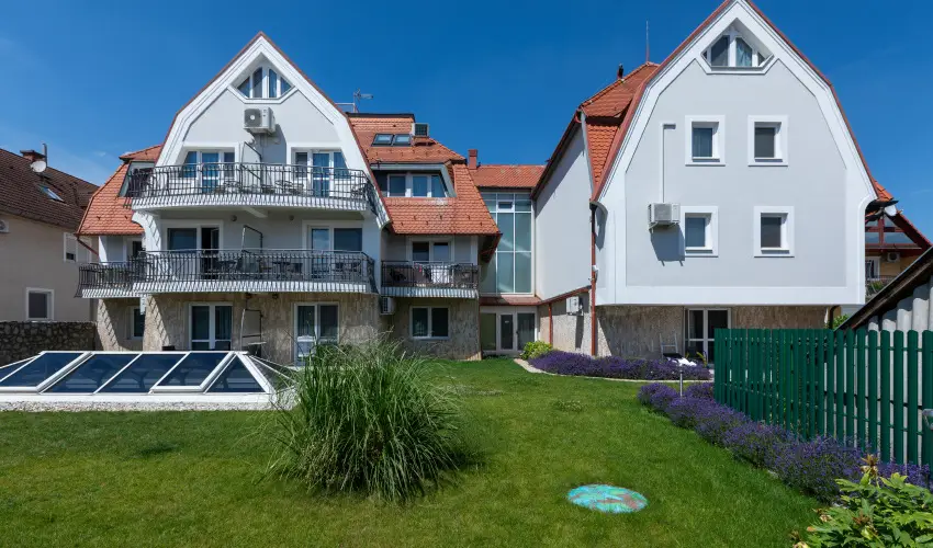 Holiday Club Apartman Hotel H�v�z H�v�z - Nyugd�jas kedvezm�nyes �r (1 �jt�l)