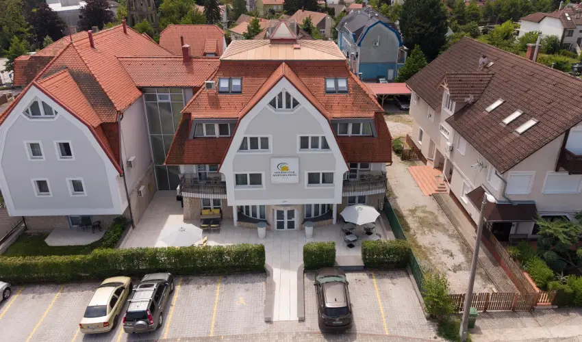 Holiday Club Apartman Hotel H�v�z H�v�z - Nyugd�jas kedvezm�nyes �r (1 �jt�l)