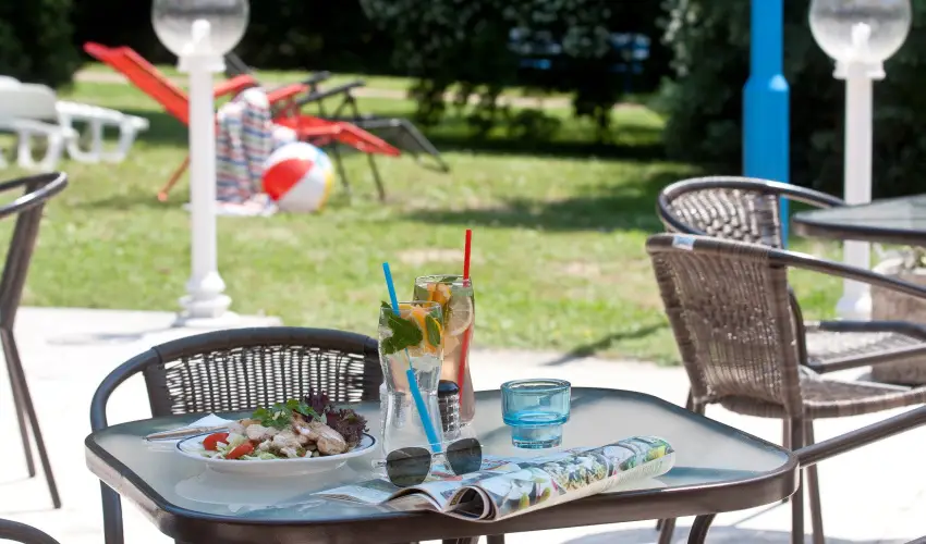 Holiday Hotel Csopak Csopak - Senior kedvezmnyes r flpanzival (1 jtl)