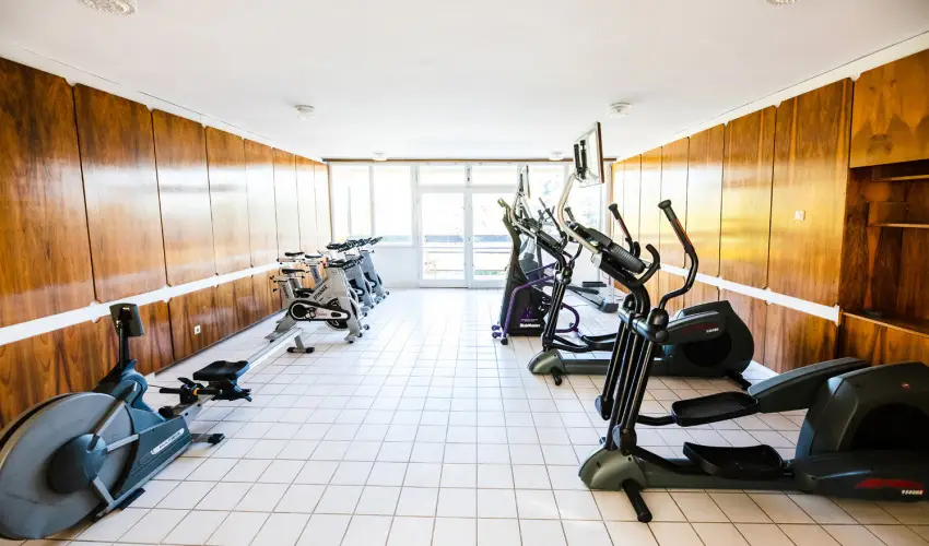 Holiday Hotel Csopak Csopak - Senior kedvezmnyes r flpanzival (1 jtl)