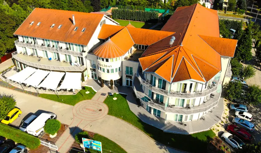 Holiday Resorts Balatonszrsz - Kedvezmnyes ajnlat (min. 2 j)