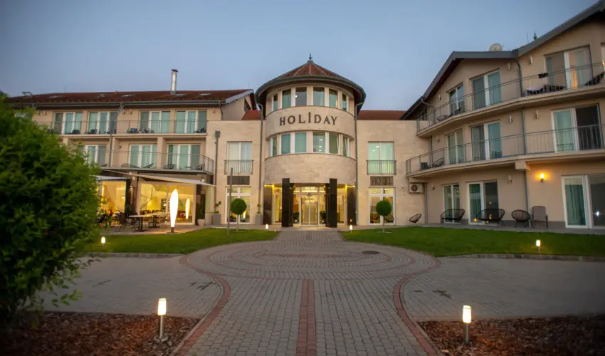Holiday Resorts Balatonszrsz - Kedvezmnyes ajnlat (min. 2 j)