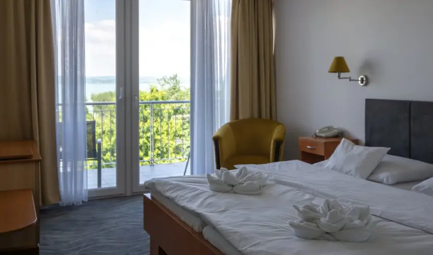 Holiday Resorts Balatonszrsz - Kedvezmnyes ajnlat (min. 2 j)