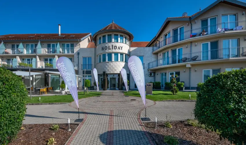 Holiday Resorts Balatonszrsz - Kedvezmnyes ajnlat (min. 2 j)