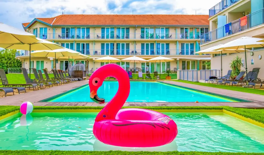 Holiday Resorts Balatonszrsz - Kedvezmnyes ajnlat (min. 2 j)