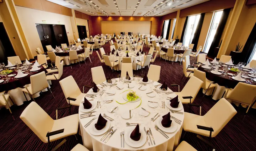 Abacus Business & Wellness Hotel Herceghalom - Nyugdjas kedvezmnyes rak (1 jtl)