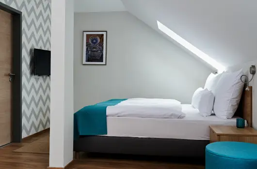 Hotel Adalbert - Szent Tams Hz - Nyugdjas kedvezmnyes rak reggelis elltssal (1 jtl)