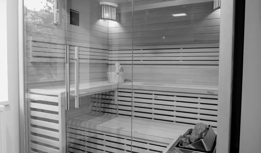 Hotel Adalbert - Szent Tam�s H�z Esztergom - Csobbanjon a ny�rba! (min. 2 �j)