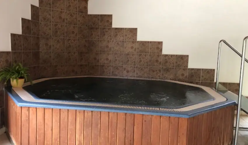 gnes Hotel Hvz - Nyugdjas kedvezmnyes rak reggelis elltssal (1 jtl)