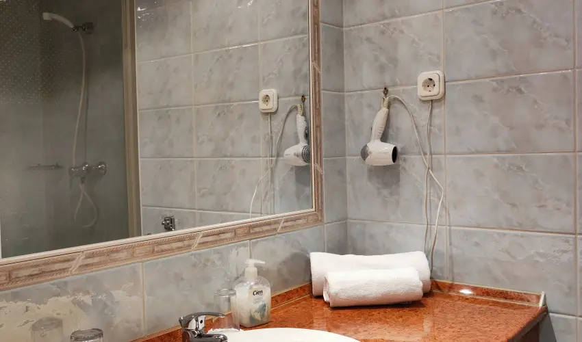 gnes Hotel Hvz - Nyugdjas kedvezmnyes rak reggelis elltssal (1 jtl)