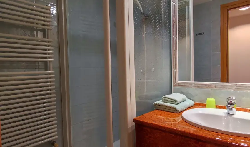 gnes Hotel Hvz - Nyugdjas kedvezmnyes rak reggelis elltssal (1 jtl)