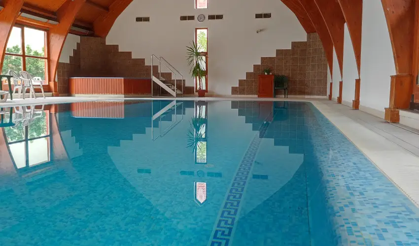 gnes Hotel Hvz - Nyugdjas kedvezmnyes rak reggelis elltssal (1 jtl)