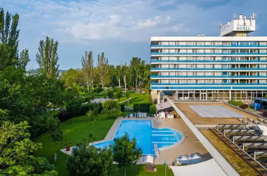 Danubius Hotel Annabella - Balatoni akci�: T�bb pihen�s, t�bb kedvezm�ny - El�foglal�ssal (min. 3 �j)