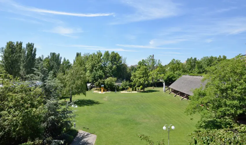 Danubius Hotel Annabella Balatonfred - Hajkzs a Balatonon (min. 2 j)