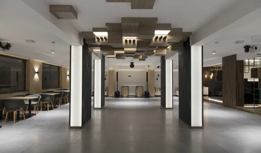 Avar Hotel M�traf�red - Nyugd�jas kedvezm�nyes �rak reggelivel (1 �jt�l)