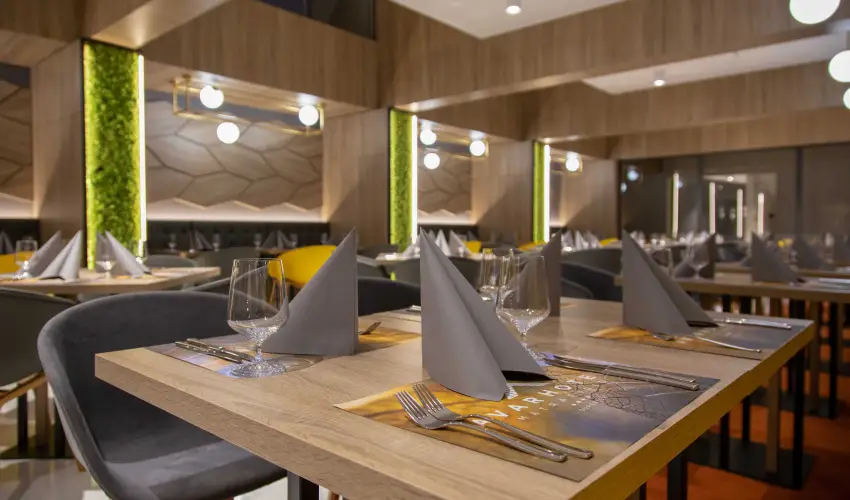 Avar Hotel M�traf�red - Nyugd�jas kedvezm�nyes �rak reggelivel (1 �jt�l)