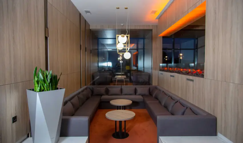 Avar Hotel M�traf�red - Nyugd�jas kedvezm�nyes �rak reggelivel (1 �jt�l)