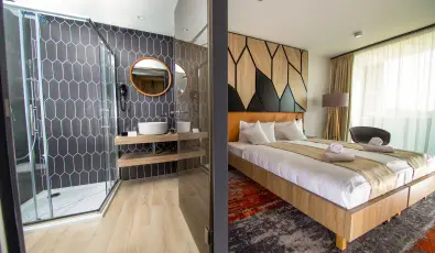 Avar Hotel M�traf�red