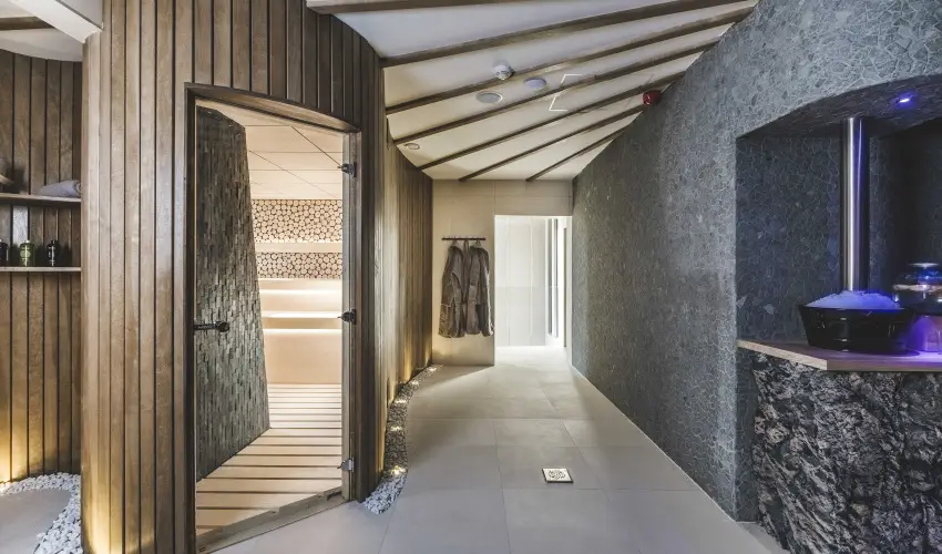 Avar Hotel M�traf�red - Nyugd�jas kedvezm�nyes �rak reggelivel (1 �jt�l)