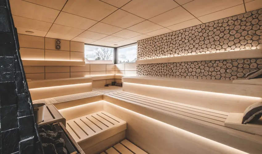 Avar Hotel M�traf�red - Nyugd�jas kedvezm�nyes �rak reggelivel (1 �jt�l)