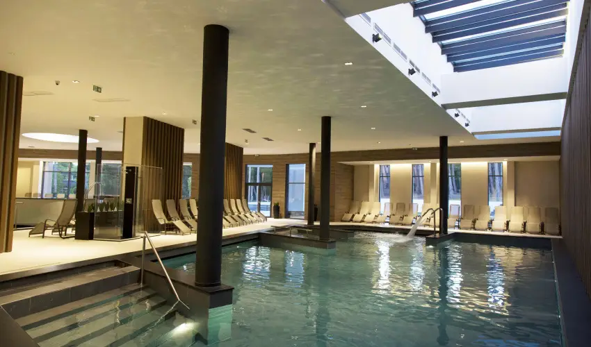 Avar Hotel M�traf�red - Nyugd�jas kedvezm�nyes �rak reggelivel (1 �jt�l)