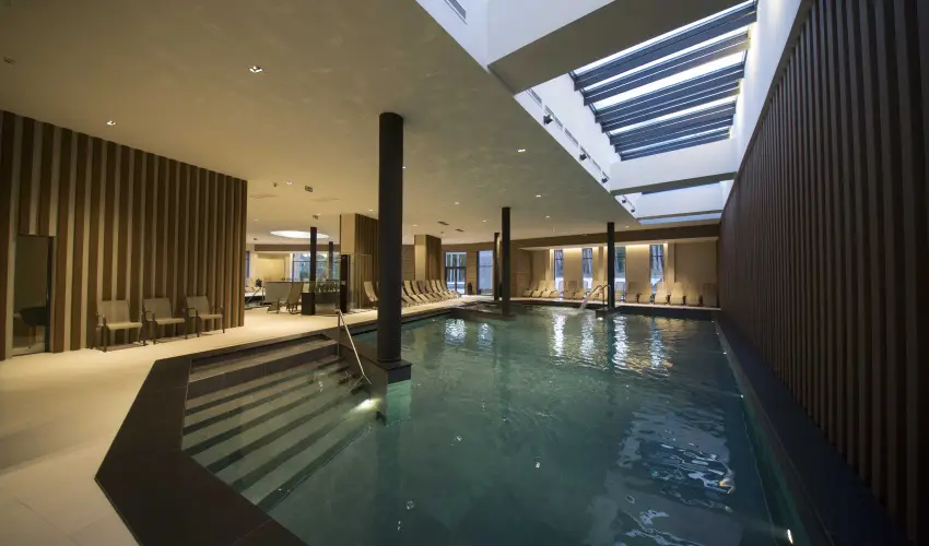 Avar Hotel M�traf�red - Nyugd�jas kedvezm�nyes �rak reggelivel (1 �jt�l)