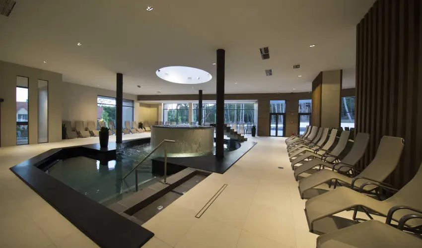 Avar Hotel M�traf�red - Nyugd�jas kedvezm�nyes �rak reggelivel (1 �jt�l)