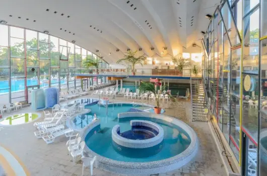 Hunguest Hotel B�ke - Legjobb �r f�lpanzi�val (1 �jt�l)