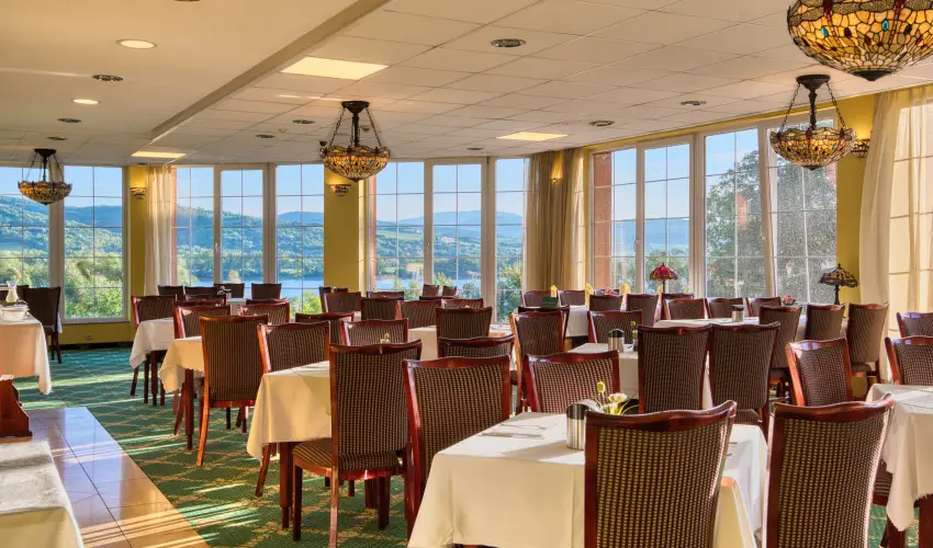 Hotel Bellevue Esztergom - Felh�tlen Esztergomi Pihen�s (min. 2 �j)