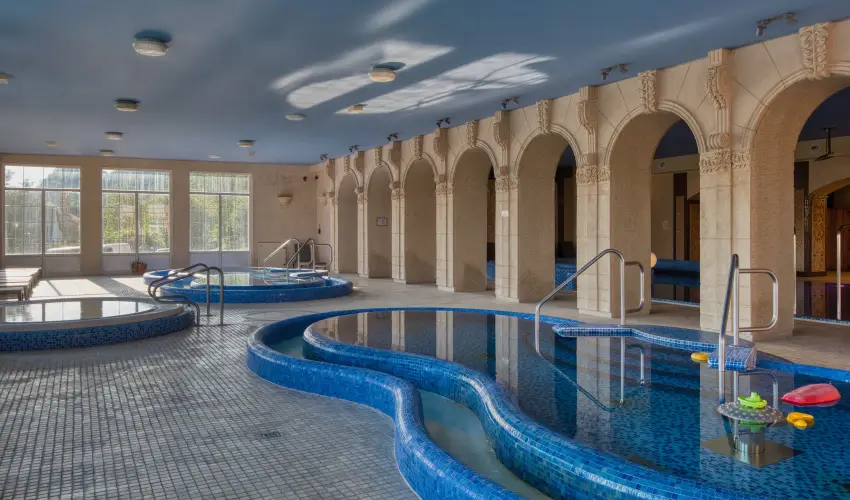 Hotel Bellevue Esztergom - Felh�tlen Esztergomi Pihen�s (min. 2 �j)