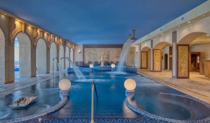 Hotel Bellevue Esztergom - Felh�tlen Esztergomi Pihen�s (min. 2 �j)