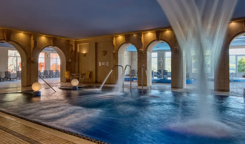 Hotel Bellevue Esztergom - Felh�tlen Esztergomi Pihen�s (min. 2 �j)