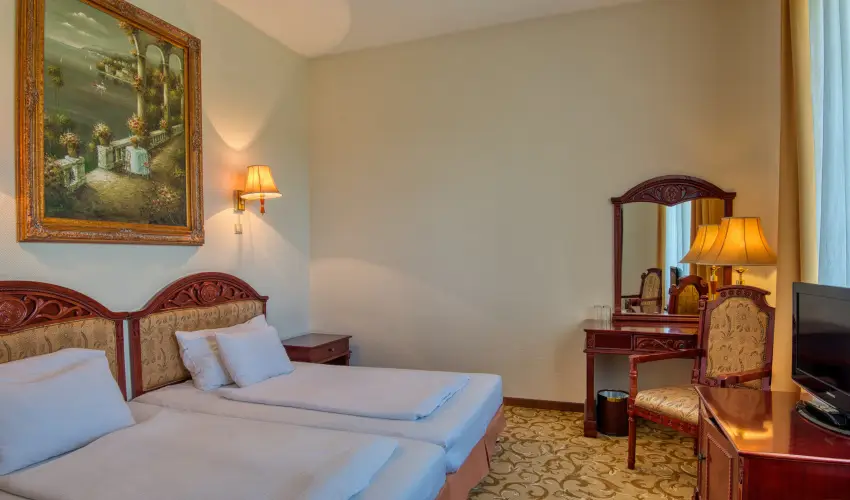 Hotel Bellevue Esztergom - Felh�tlen Esztergomi Pihen�s (min. 2 �j)